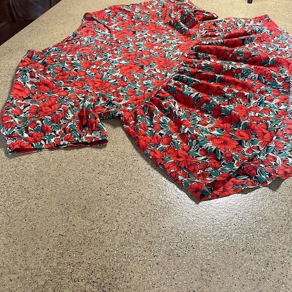 SHEIN Curve 3XL Tulip Printed Hi-Lo Babydoll Top - Picture 9 of 16